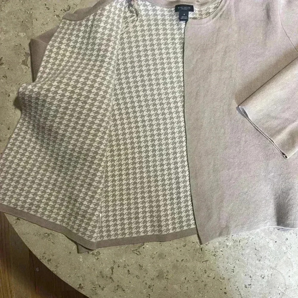 Ann Taylor shrug - Picture 2 of 7